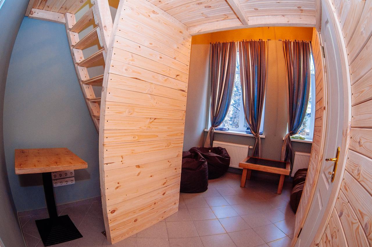 Papa'S Hostel Chernihiv Exterior photo